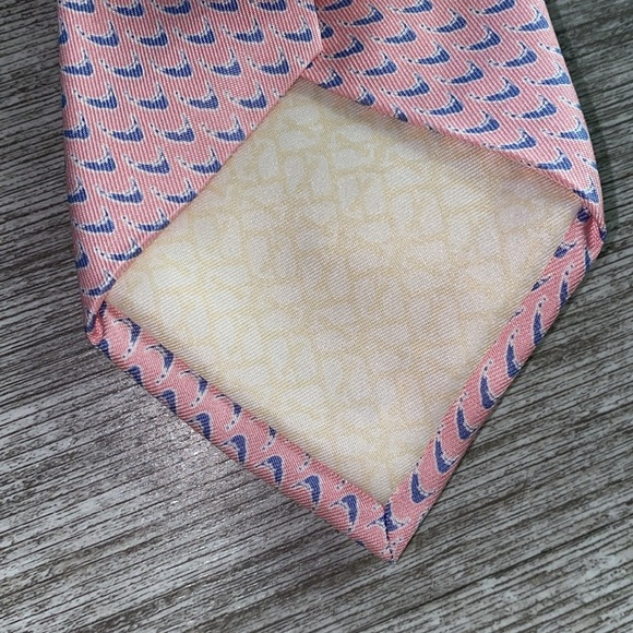 Vineyard Vines pink and light blue silk tie - Picture 2 of 4
